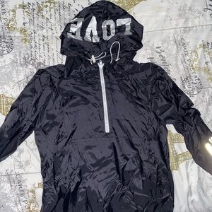 Black and white Windbreaker 🖤 🤍
